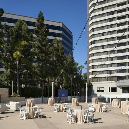 Irvine Marriott Hotel Exterior photo