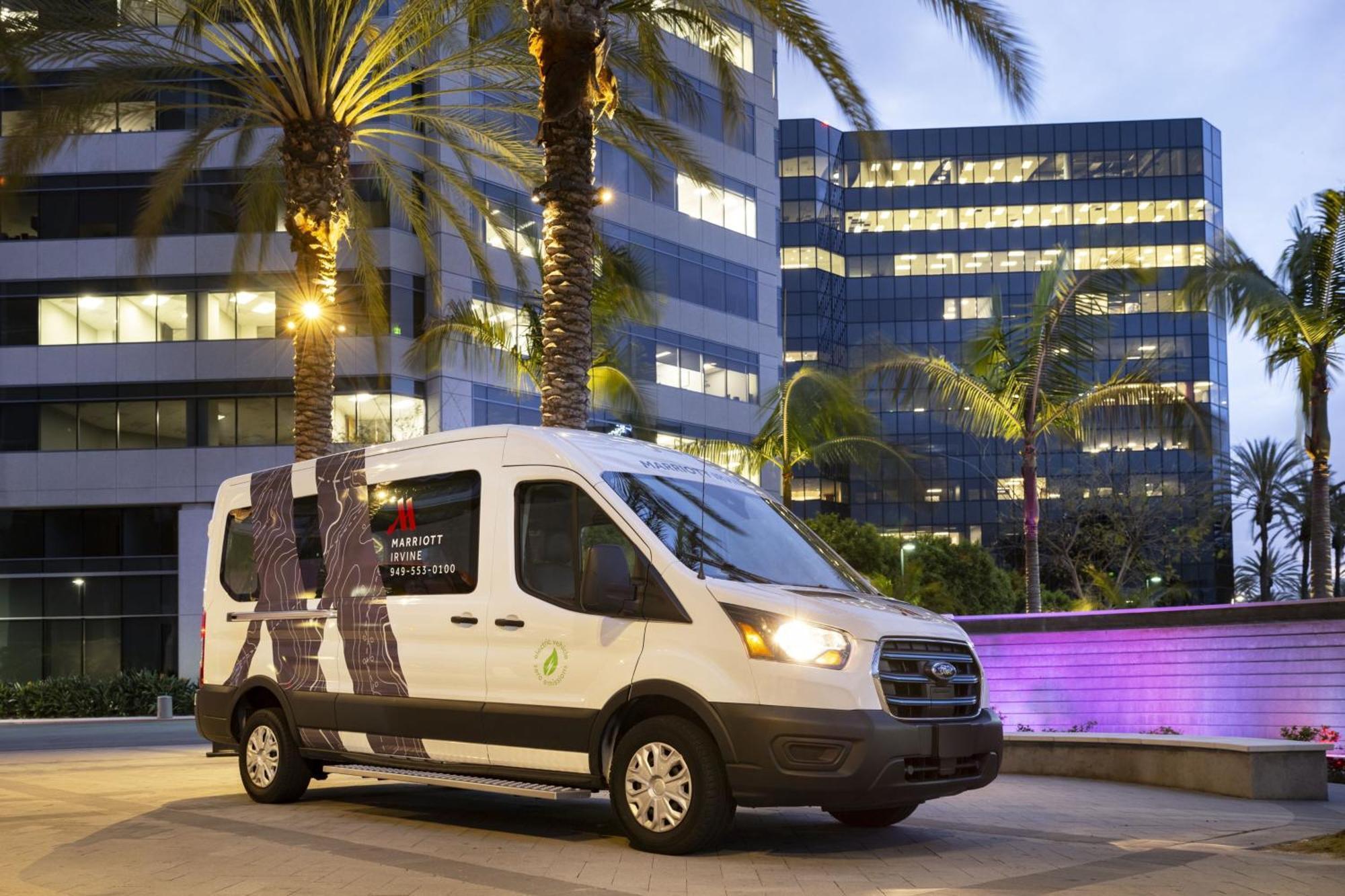 Irvine Marriott Hotel Exterior photo