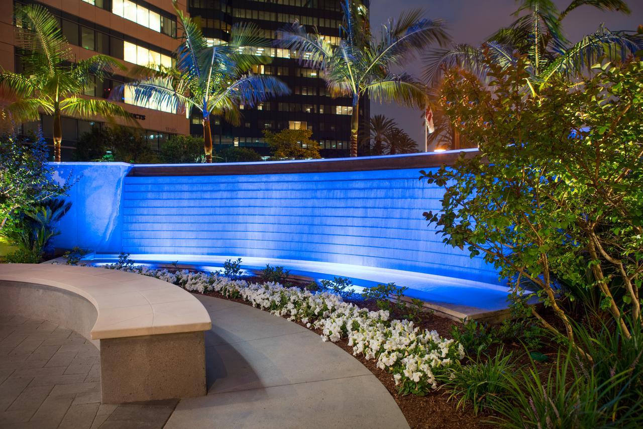 Irvine Marriott Hotel Exterior photo